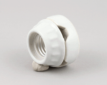 APW WYOTT 73003 SOCKET  PORCELAIN  660W/250V