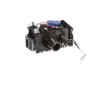 CORNELIUS 1029685 VAL UFB SSRLEVER 2-4OZ L/BLK/C