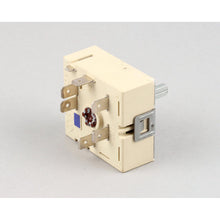 APW WYOTT 87053-EGO INFINITE CONTROL 240V 13A CURVE A (TEXT)